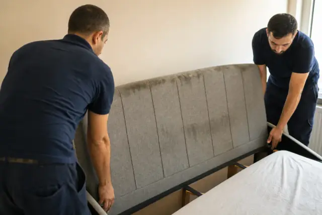 Ataşehir yatak yıkama öncesi: Kumaş yatak başlığı öncesi ve sonrası